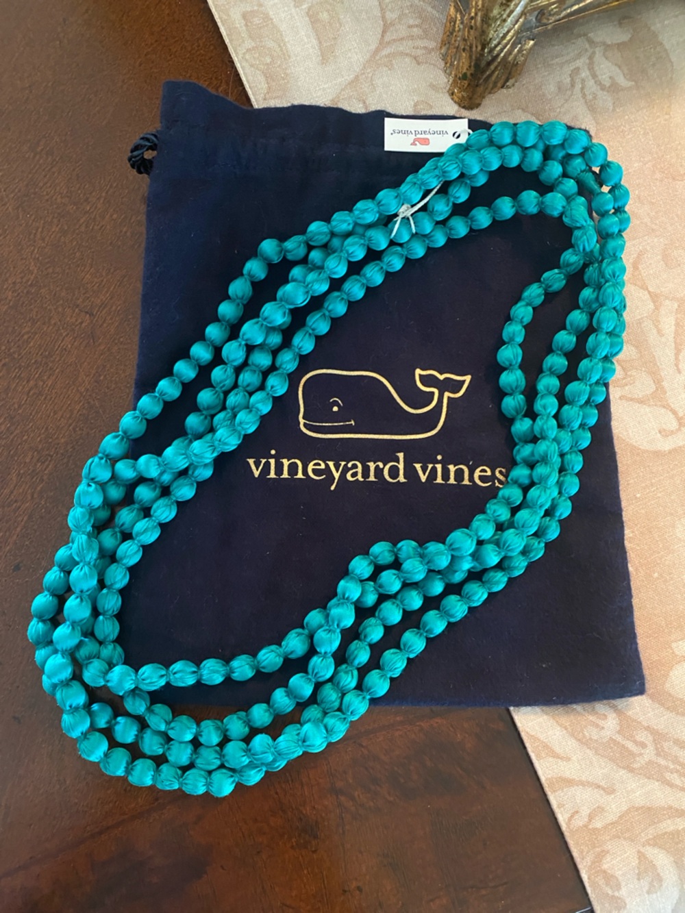 💙🌞Vineyard Vines Silk Bead Necklace!🌞💙